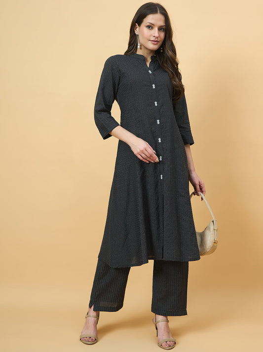 Cotton Thread Work Mandarin Collar Kurta With Pant