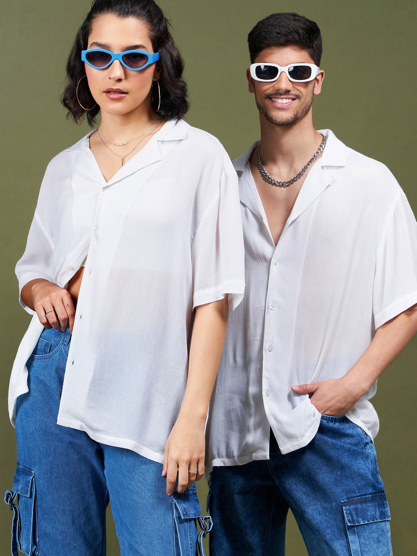Unisex White Solid Relax Fit Shirt
