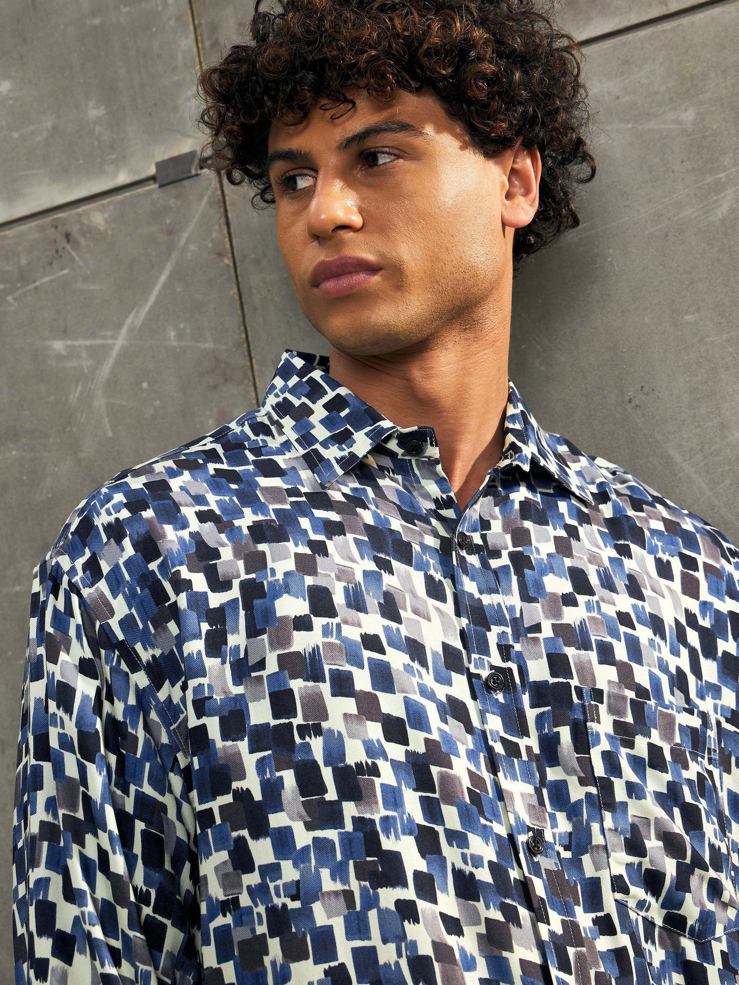 Men Blue & Navy Conversational Print Relax Fit Shirt