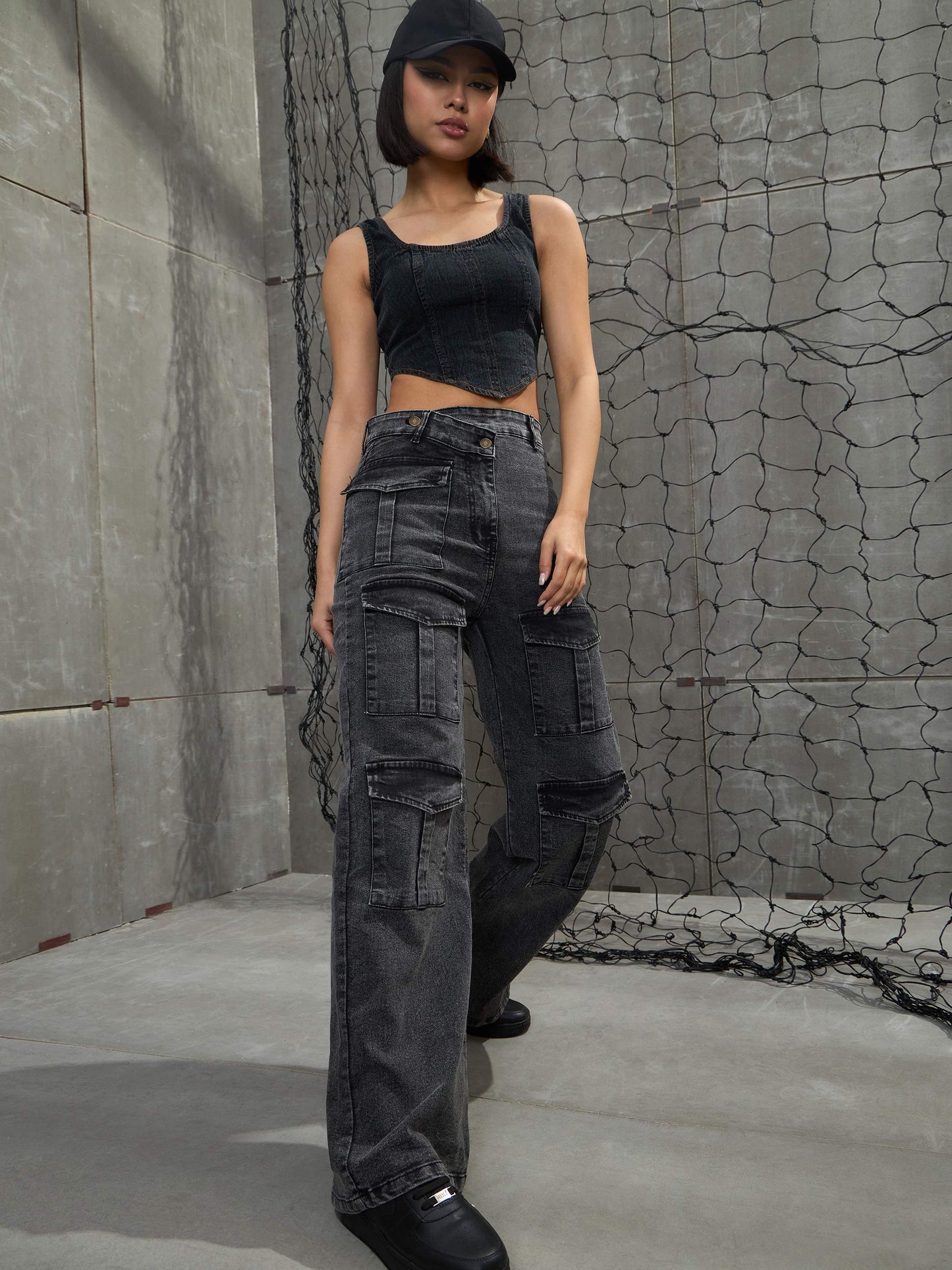 Women Black Washed Cargo Straight Jeans