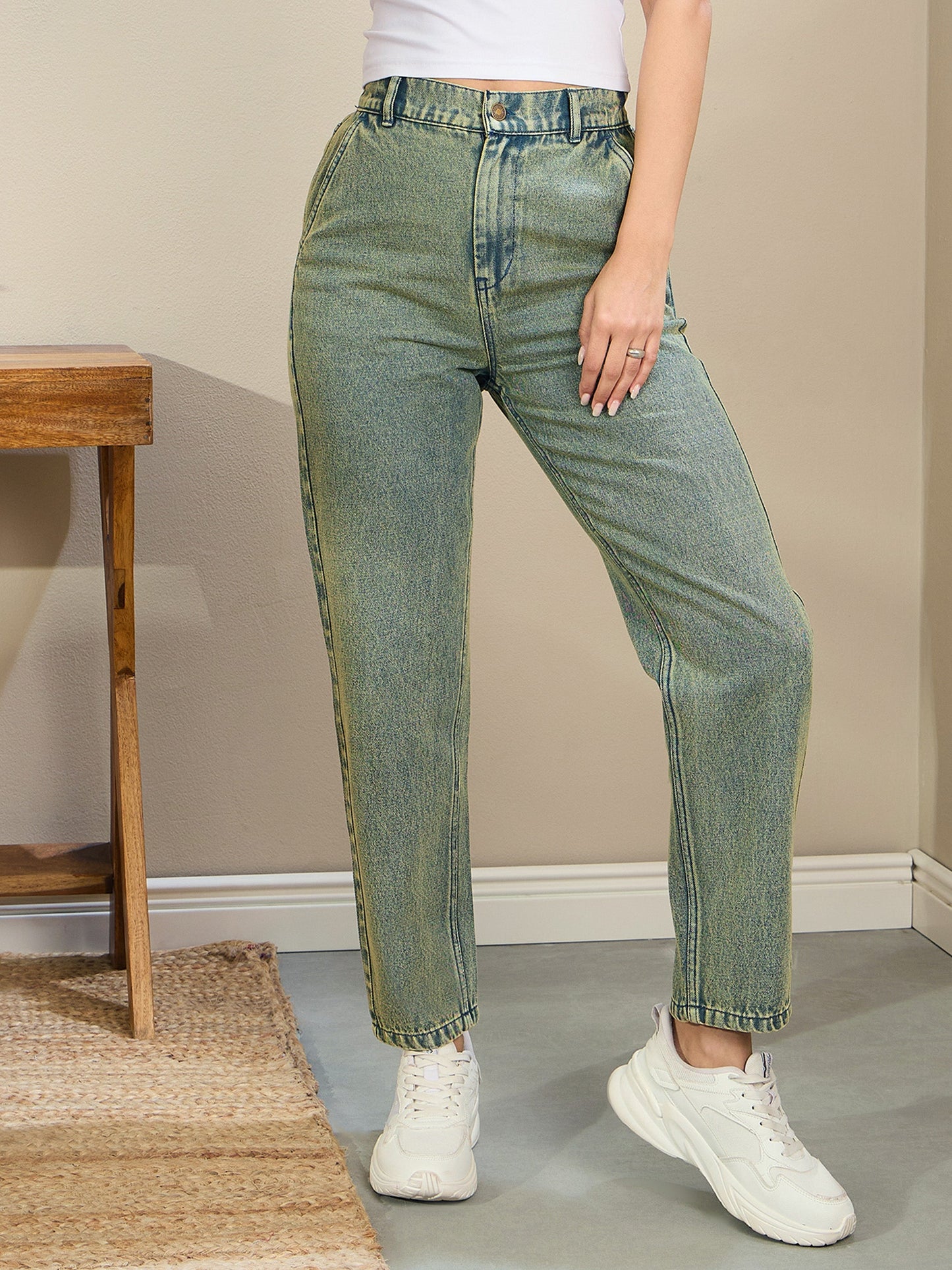Women Green Washed Tapered Jeans