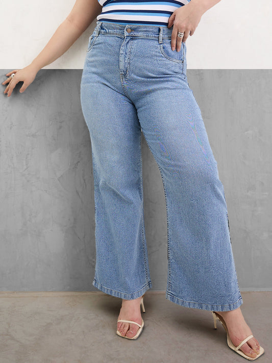 Women Ice Blue Hem Slit Straight Jeans